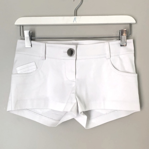 Guess by Marciano size 00 low rise white short, NWT - Picture 2 of 15